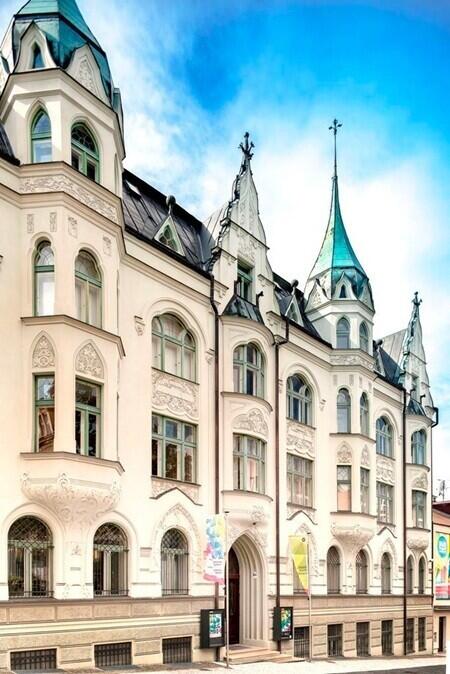 Budova SMSB, archivní foto